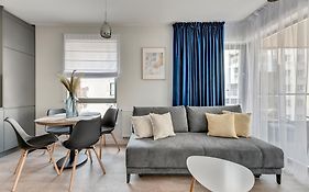 Scala Apartamenty - Helsinki Studio Deluxe z balkonem